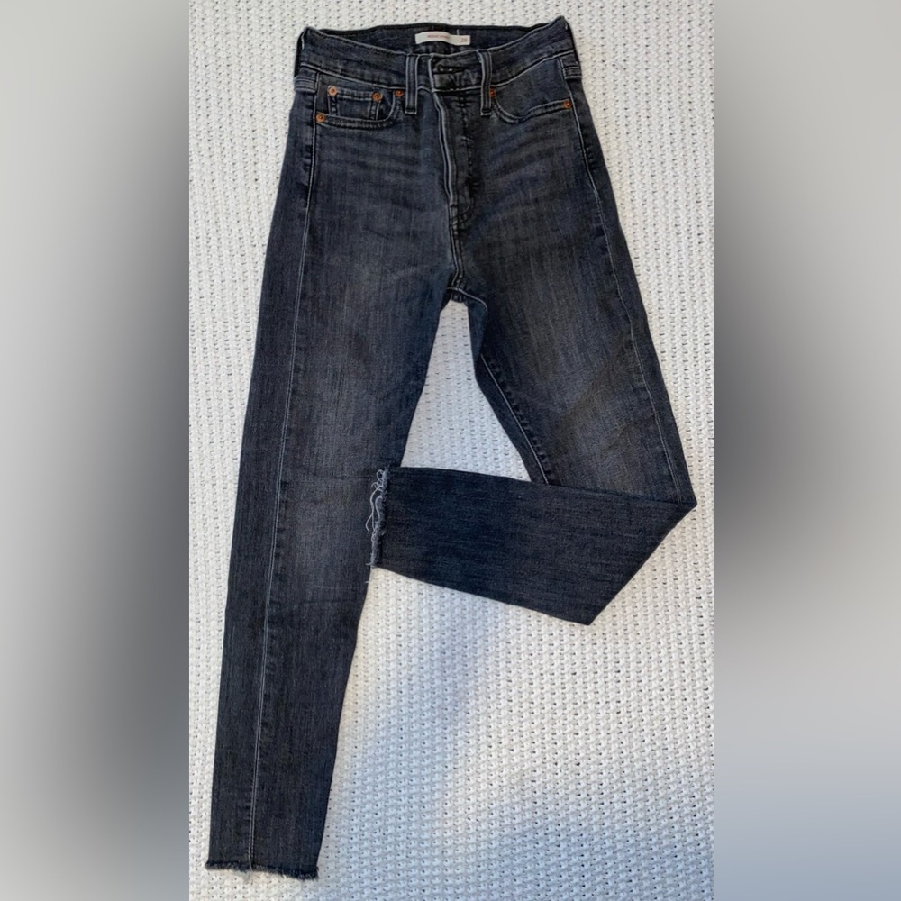 Levi’s skinny jeans